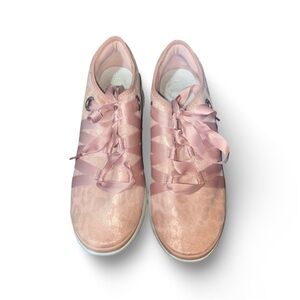 Step into Style: BZees Ribbon Tennis Shoes - Size 10W